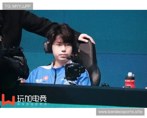 KPL赛场攻防两端表现抢眼全面爆发赢得媒体一致高度盛赞热评