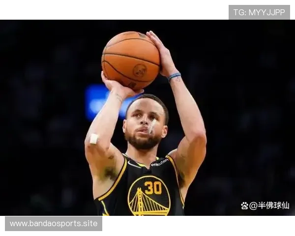 37岁仍砍52分库里感言更多场下付出助我坚持巅峰状态稳定发挥