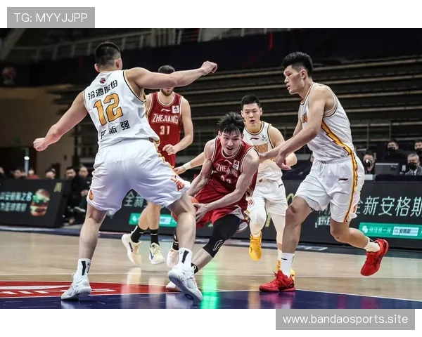 多名主力缺阵情况下浙江男篮仍强势大胜河北队本轮豪取赛季四连胜 多名主力缺阵情况下浙江男篮仍强势大胜河北队本轮豪取赛季四连胜